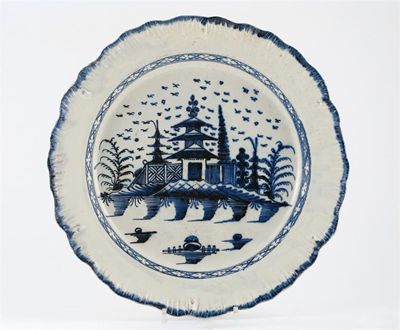 Appraisal: A Leeds pearlware plate with a feather moulded border the