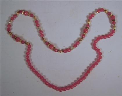 Appraisal: Rose quartz beaded necklaceStrung with rose quartz and yellow metal