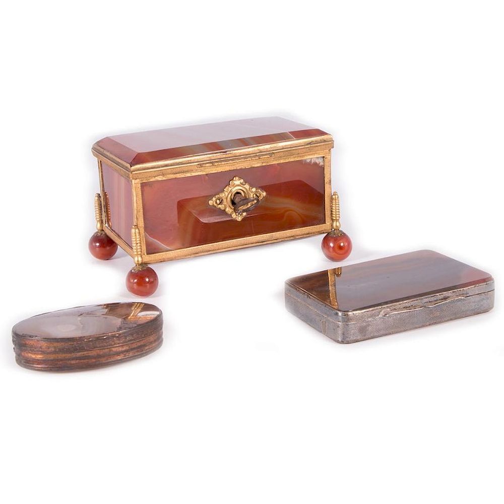 Appraisal: Three agate boxes Three late th