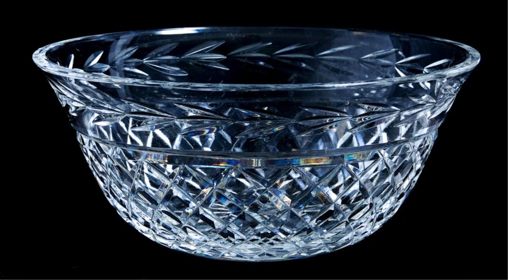 Appraisal: WATERFORD CRYSTAL GLANDORE ROUND BOWLWaterford Crystal Glandore pattern round bowl