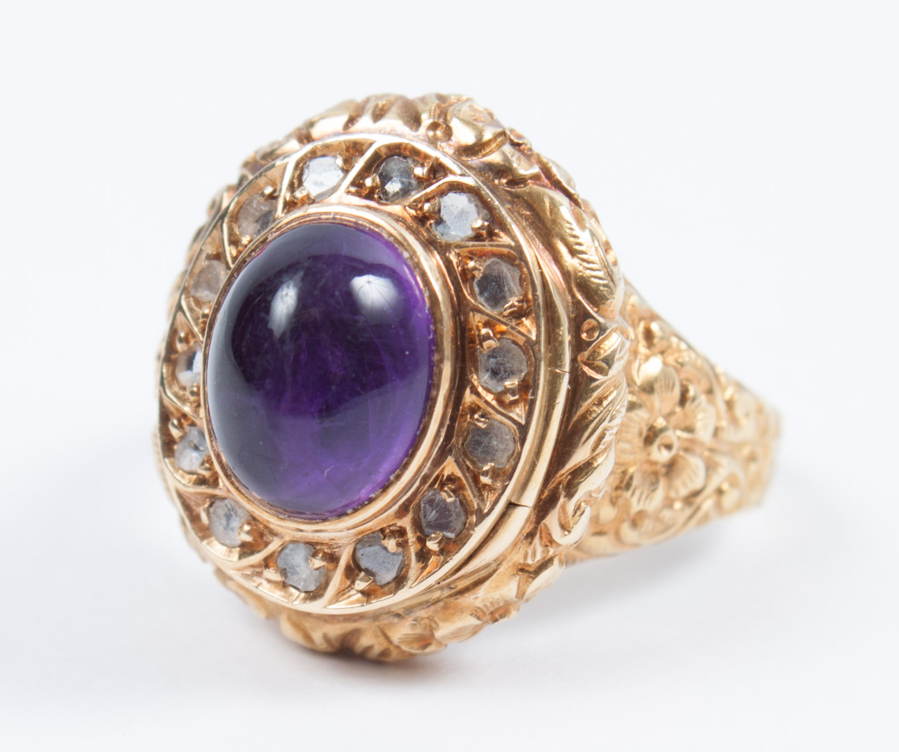 Appraisal: Lady's K gold and amethyst poison ring th century with