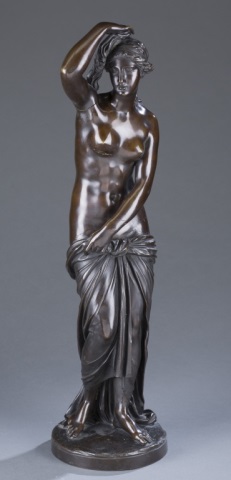 Appraisal: Bronze of Venus Unmarked Significant arm repair H