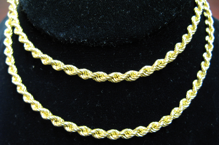 Appraisal: FOURTEEN KARAT YELLOW GOLD ROPE CHAIN - inches weight grams