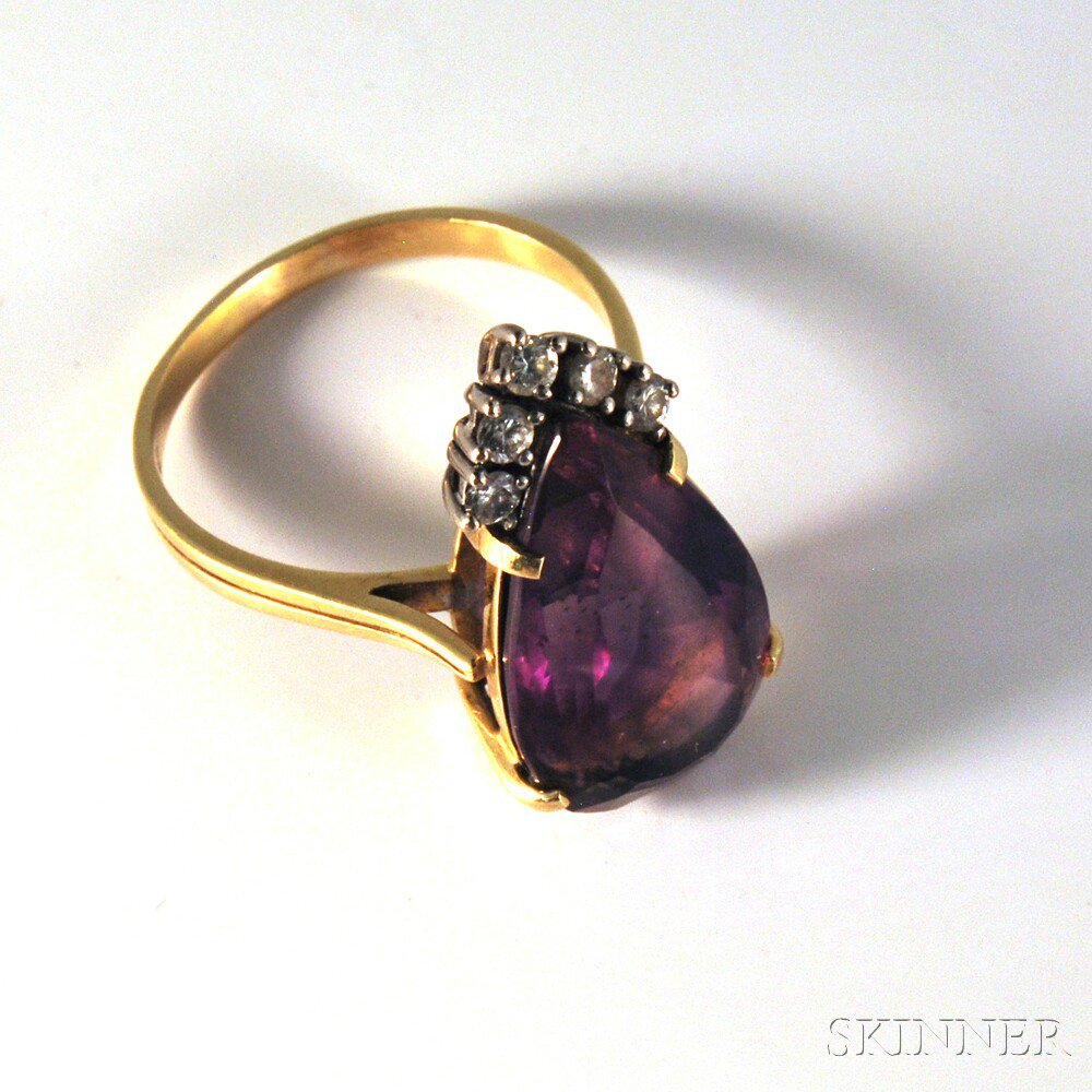 Appraisal: kt Gold Amethyst and Diamond Ring set with a large