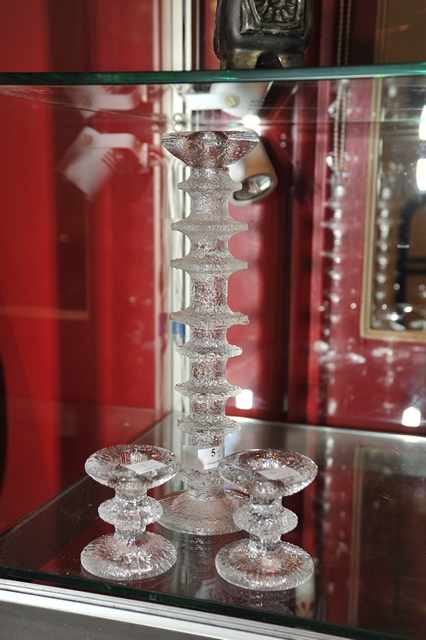 Appraisal: TIMO SARPANEVA - SET OF THREE FESTIVO CANDLESTICKS CIRCA Glass