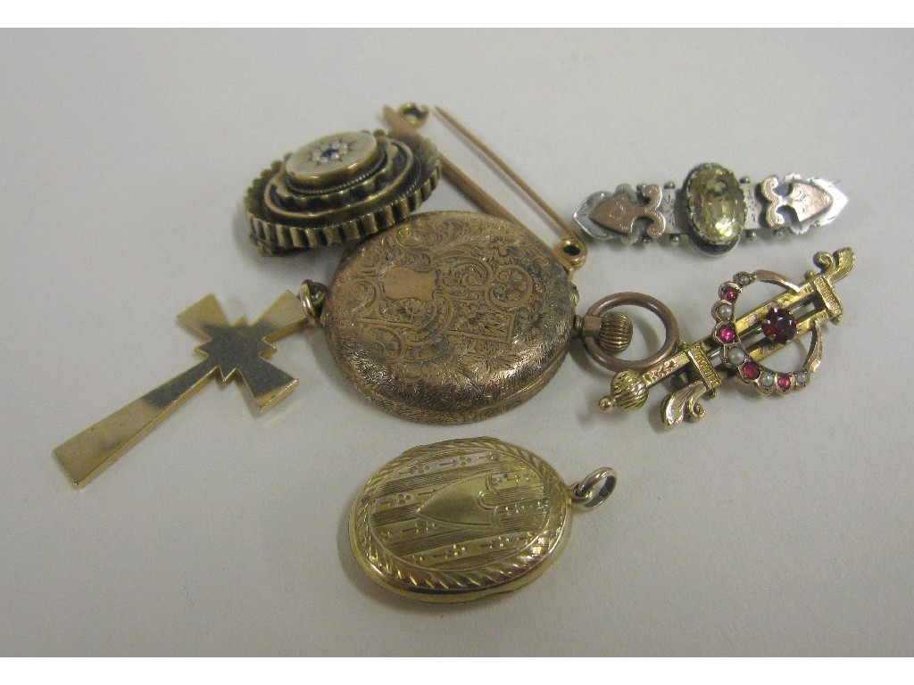 Appraisal: Lot comprising a ct gold pocket watch def yellow metal