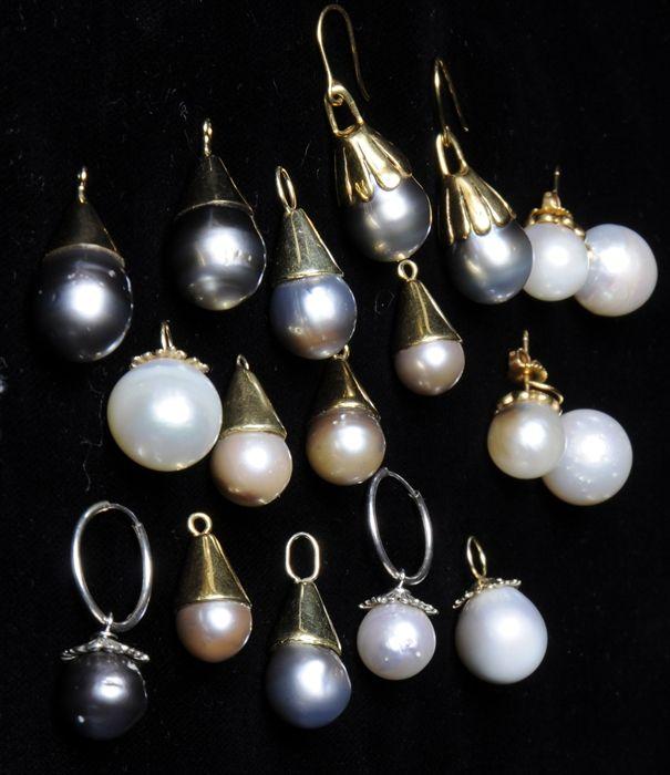 Appraisal: Assorted Earrings Pendants and Loose Baroque Pearls