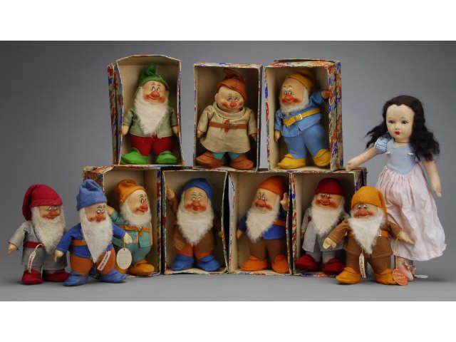 Appraisal: Chad Valley Snow White and Dwarves England ca all dolls