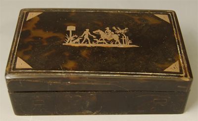 Appraisal: A th century continental tortoiseshell and pique box the cover