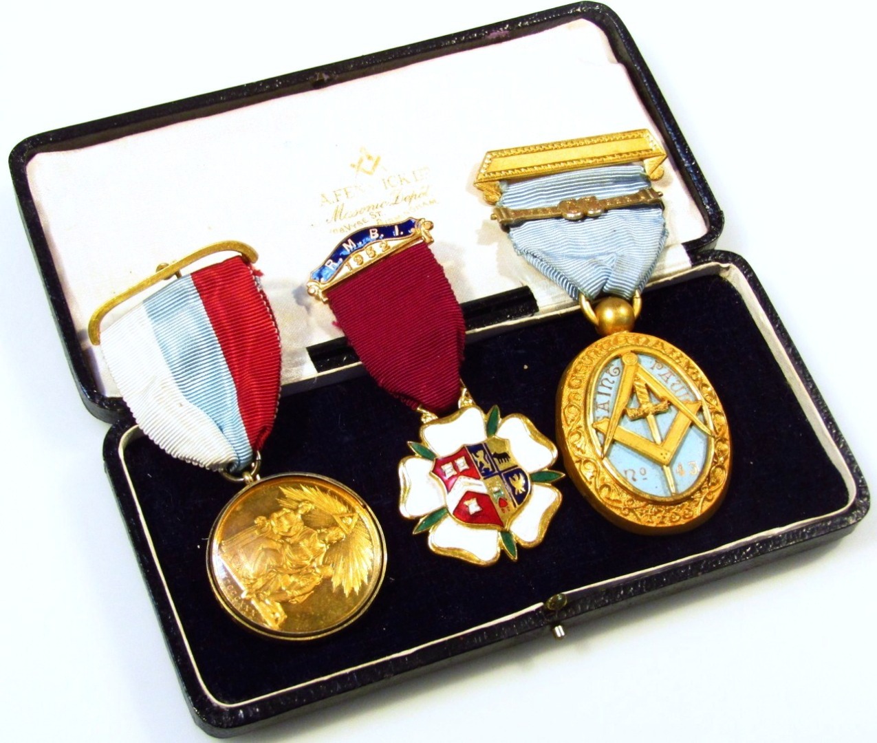 Appraisal: Various Masonic jewel medallions comprising an Honorable Testimonial Of Masonic