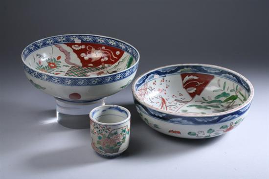 Appraisal: TWO JAPANESE IMARI PORCELAIN BOWLS AND A TEACUP Edo Meiji