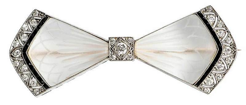 Appraisal: Antique Platinum Diamond Bow Brooch old European and single cut