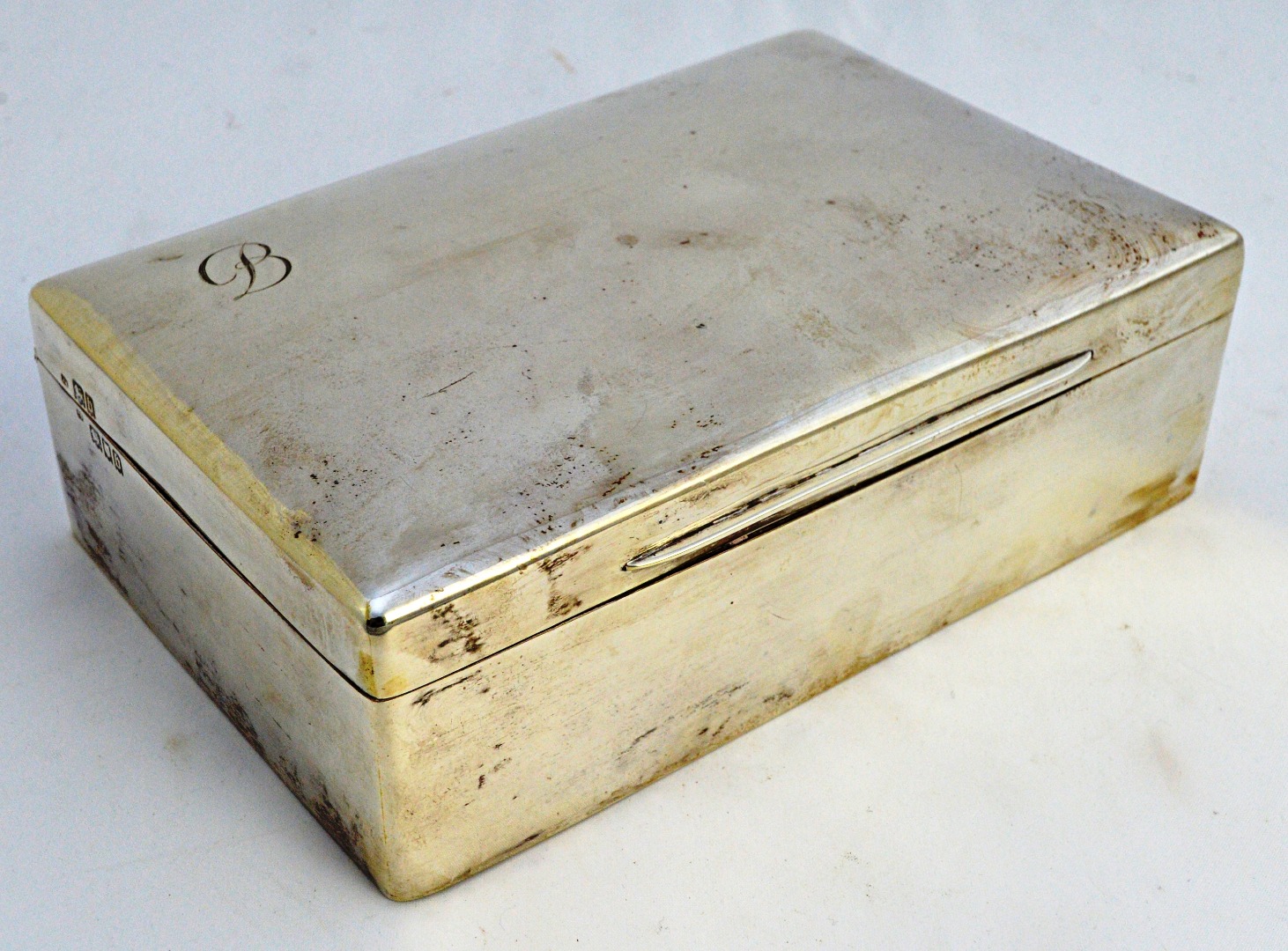 Appraisal: A silver rectangular table cigarette box wooden lined within the