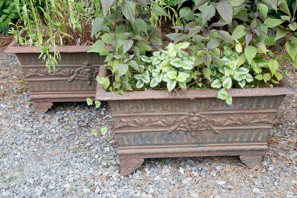 Appraisal: Pair of Cast Iron Rectangular Flower Planters Pair of Cast