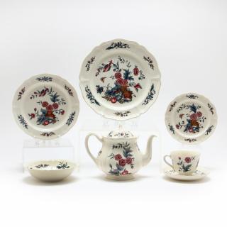 Appraisal: Wedgwood Williamsburg Potpourri Tableware to include six dinner plates seven