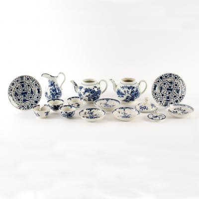 Appraisal: A group of English blue and white porcelain tea ware