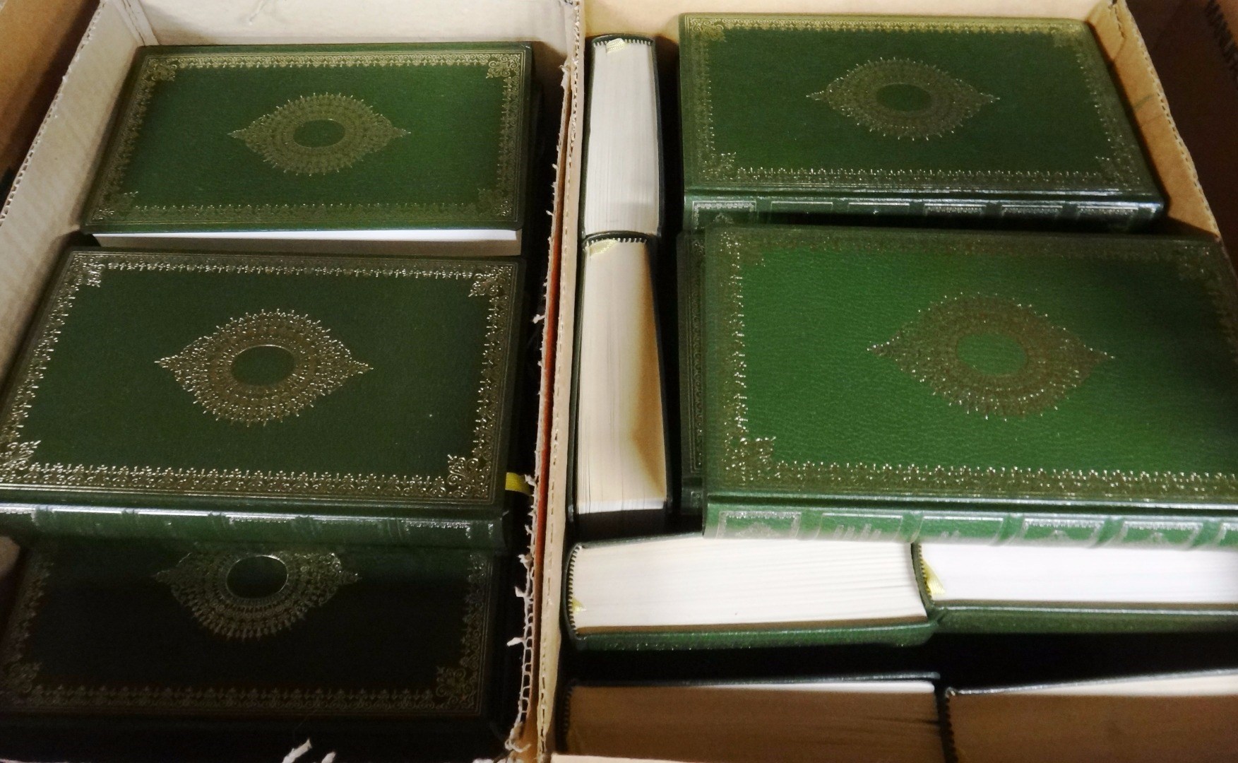 Appraisal: DICKENS C The Heron Edition vols illus gilt faux leather