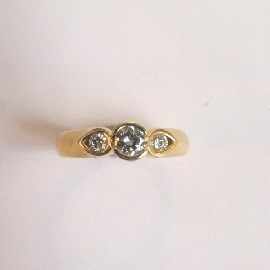 Appraisal: An ct gold three stone diamond ring total estimated diamond