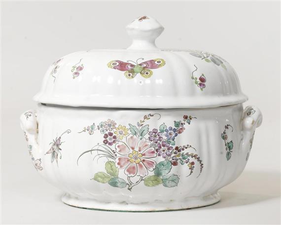 Appraisal: TUREEN AND COVER LUNEVILLE LATE TH CENTURY Round ribbed form