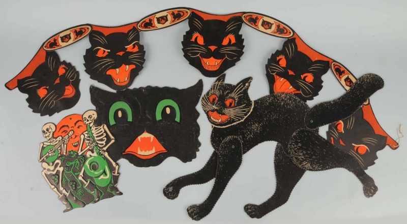 Appraisal: Lot of Halloween Die-Cuts Description One is a black cat