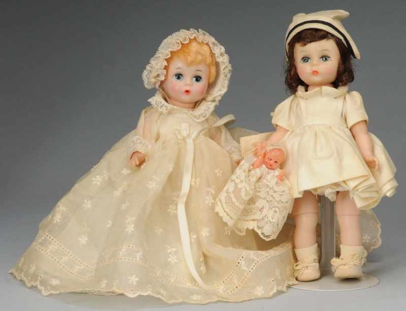 Appraisal: Lot of Madame Alexander Dolls Description American Ca - All