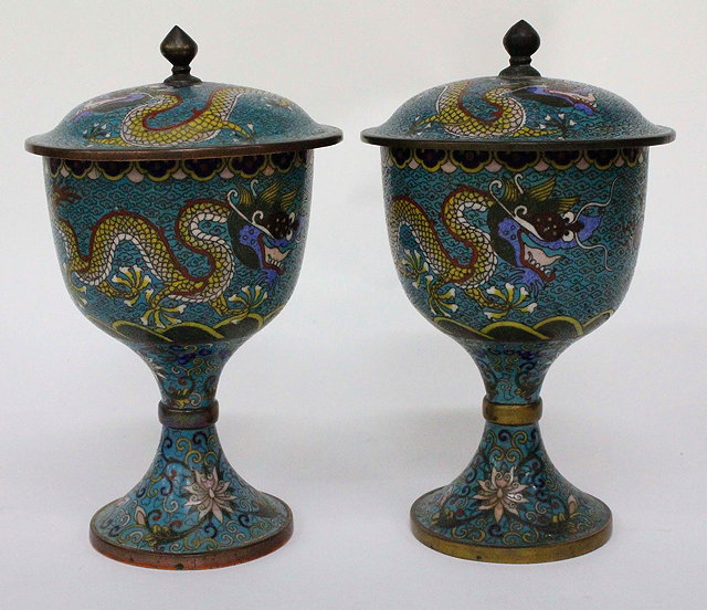 Appraisal: A PAIR OF EARLY TH CENTURY CHINESE CLOISONNE LIDDED VESSELS