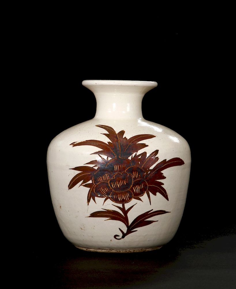 Appraisal: Cizhou White-Ground Painted Truncated Meiping Well potted with rounded tapering