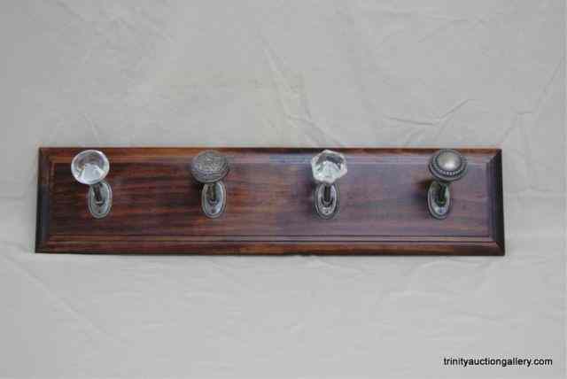 Appraisal: Vintage Doorknob Mounted Hat Coat RackIs a very nice set