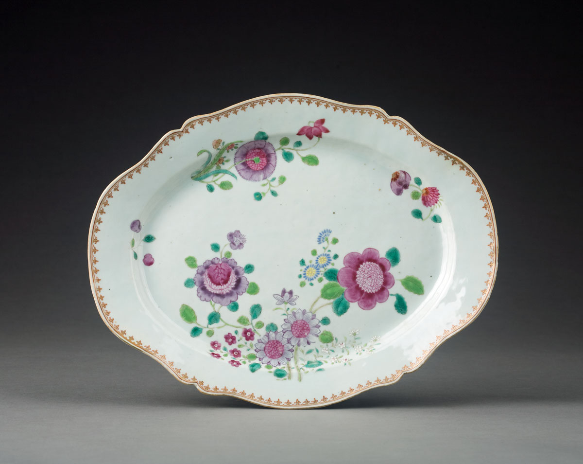 Appraisal: CHINESE EXPORT PORCELAIN SHAPED OVAL PLATTER WITH FAMILLE ROSE AND