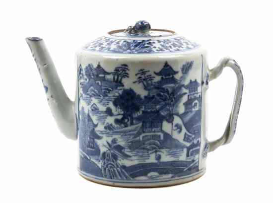 Appraisal: A Chinese Export Porcelain Teapot having underglaze blue decoration Height