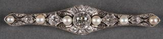 Appraisal: LADIES DIAMOND PEARL PLATINUM BAR PIN A LADIES DIAMOND PEARL