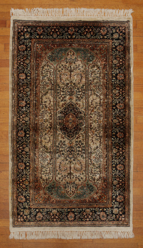 Appraisal: APPROX - YR OLD PAKISTANI-PERSIAN HAND KNOTTED MERCERIZED COTTON RUG