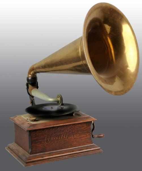 Appraisal: Lon-O-Phone Universal Talking Machine with Horn Description Working Large brass