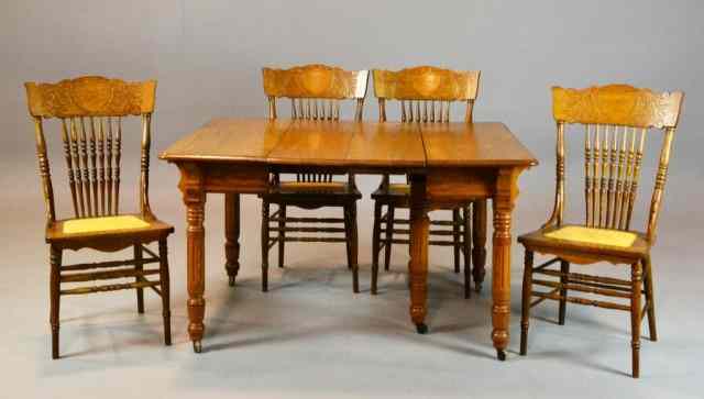 Appraisal: Piece Oak Dining Room SetWith table having molded overhang top