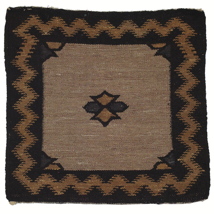 Appraisal: Gustav Stickley Drugget rug Nile pattern in oatmeal ochre and