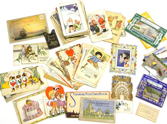 Appraisal: POSTCARDS approximately miscellaneous postcards including holiday view souvenir sets of