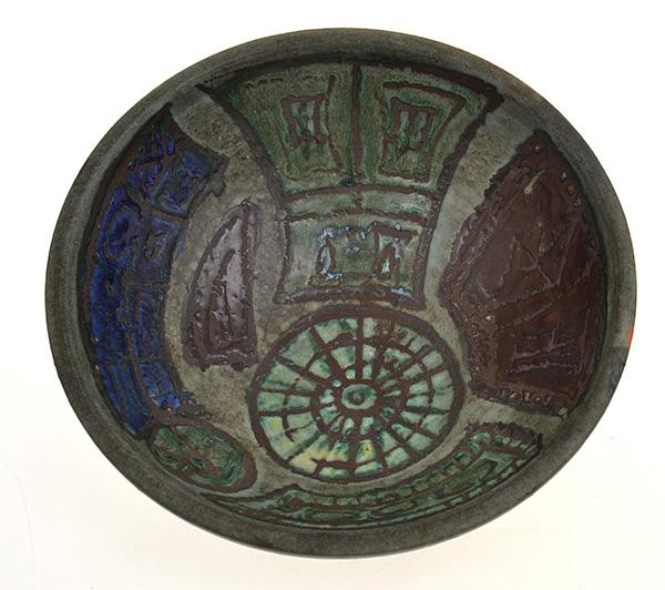 Appraisal: GUS MCLAREN SHALLOW DISH IN GREEN AND BLUE TONES CHIPPED