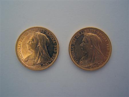 Appraisal: GB A pair of Old head Victorian sovereigns both Melbourne