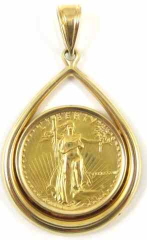 Appraisal: AN AMERICAN EAGLE COIN PENDANT featuring a oz gold American