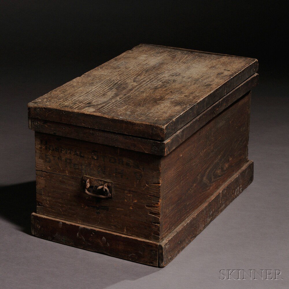 Appraisal: th New Hampshire Regiment Hospital Stores Trunk c - wooden