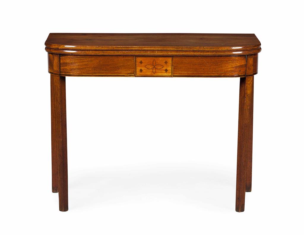 Appraisal: GEORGE III MAHOGANY FOLDOVER TEA TABLE TH CENTURY the rounded