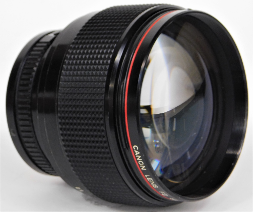 Appraisal: CANON LENS MM F FOR CANON FD Canon lens mm