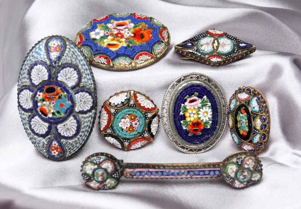 Appraisal: Italy late th - early th century Seven pins of