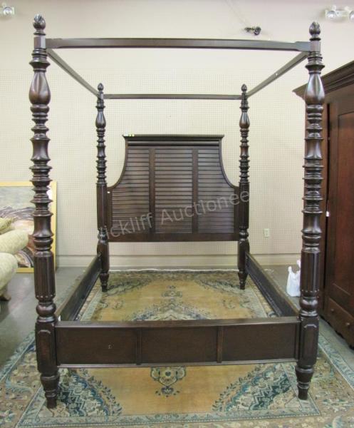 Appraisal: A queen size poster bed like new with pineapple finials