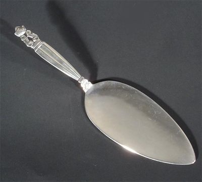 Appraisal: A Georg Jensen silver Acorn pattern pie server stamped marks