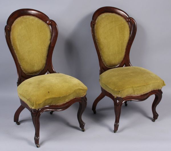 Appraisal: Pair of Belter rosewood laminated chairs 'Spoon' pattern h x