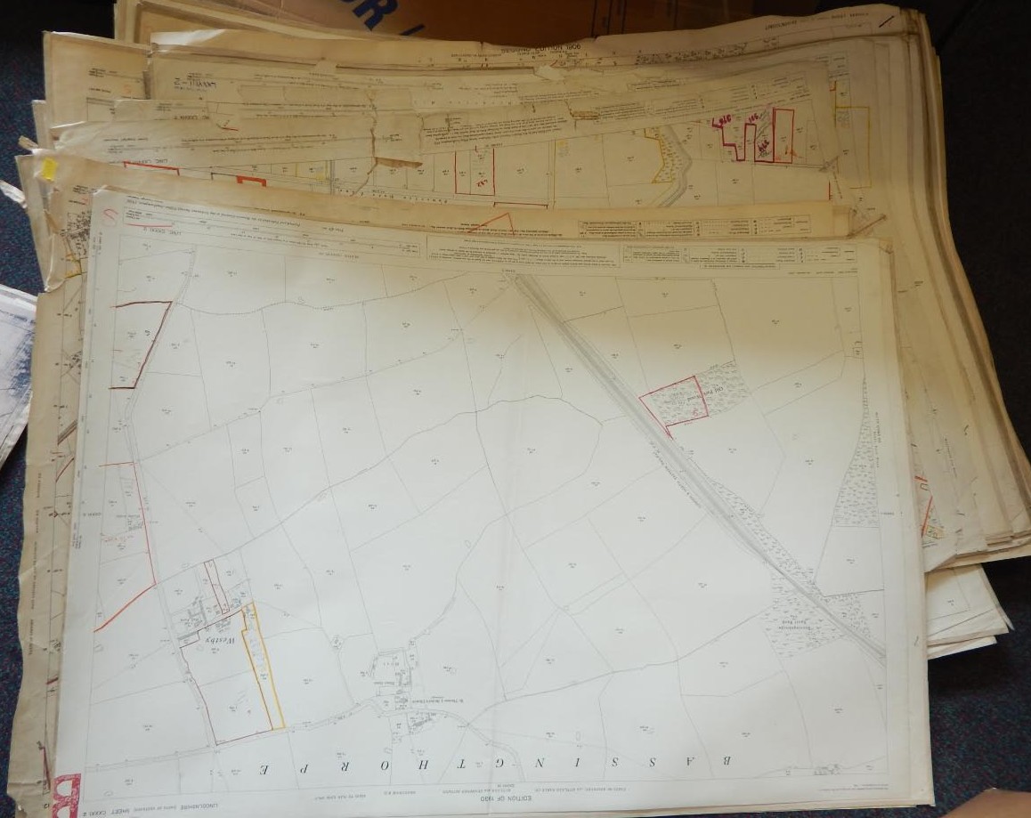 Appraisal: A large quantity of Lincolnshire maps published and printed by