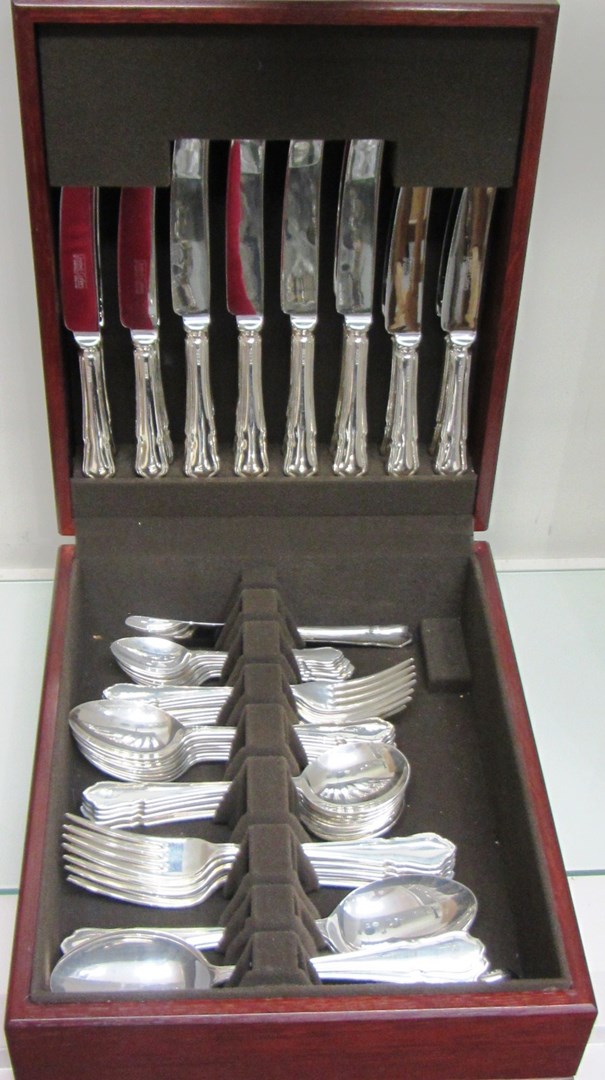 Appraisal: A silver canteen of table flatware for eight place settings