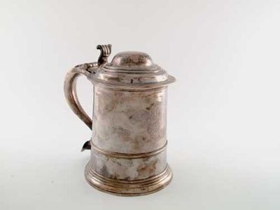 Appraisal: An early George II tankard of tapering form with a