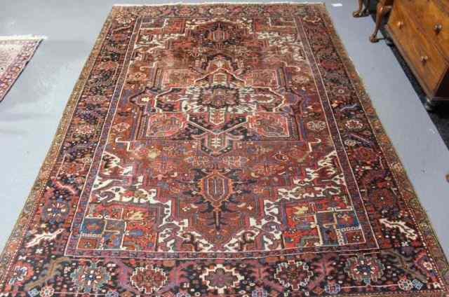 Appraisal: Handmade Heriz Persian Rug From a Greenwich CT estate Dimensions